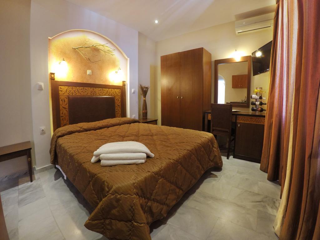 Aparthotel Mouse Island à Perama  Extérieur photo