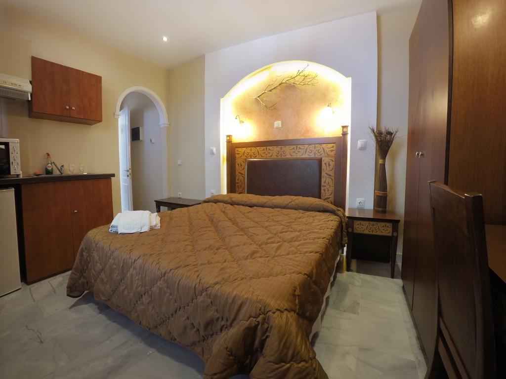Aparthotel Mouse Island à Perama  Extérieur photo